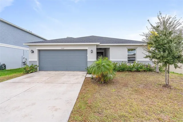$2,300 | 1557 Venice Lane, Davenport, FL 33896