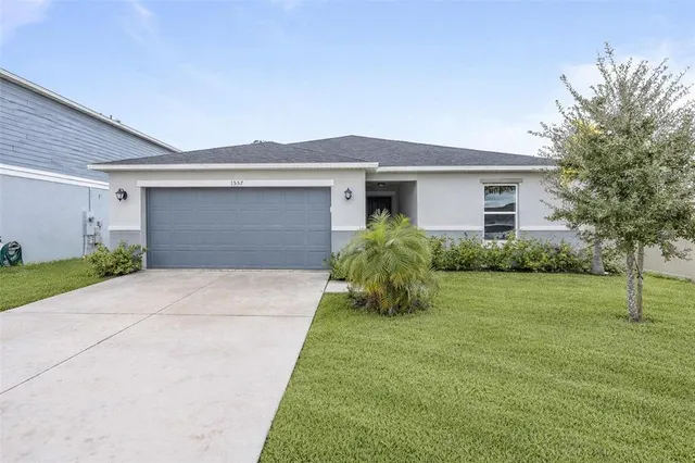 $2,300 | 1557 Venice Lane, Davenport, FL 33896