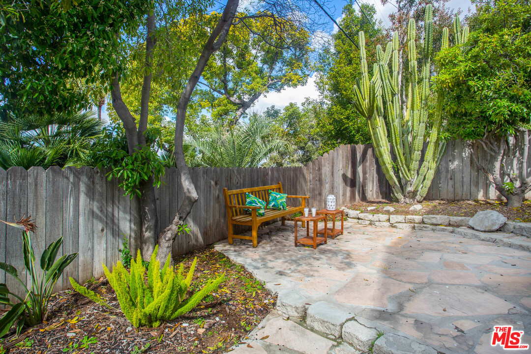 4541 Round Top Drive Los Angeles, CA 90065 - Photo 27 of 40 a view of outdoor space with sitting area