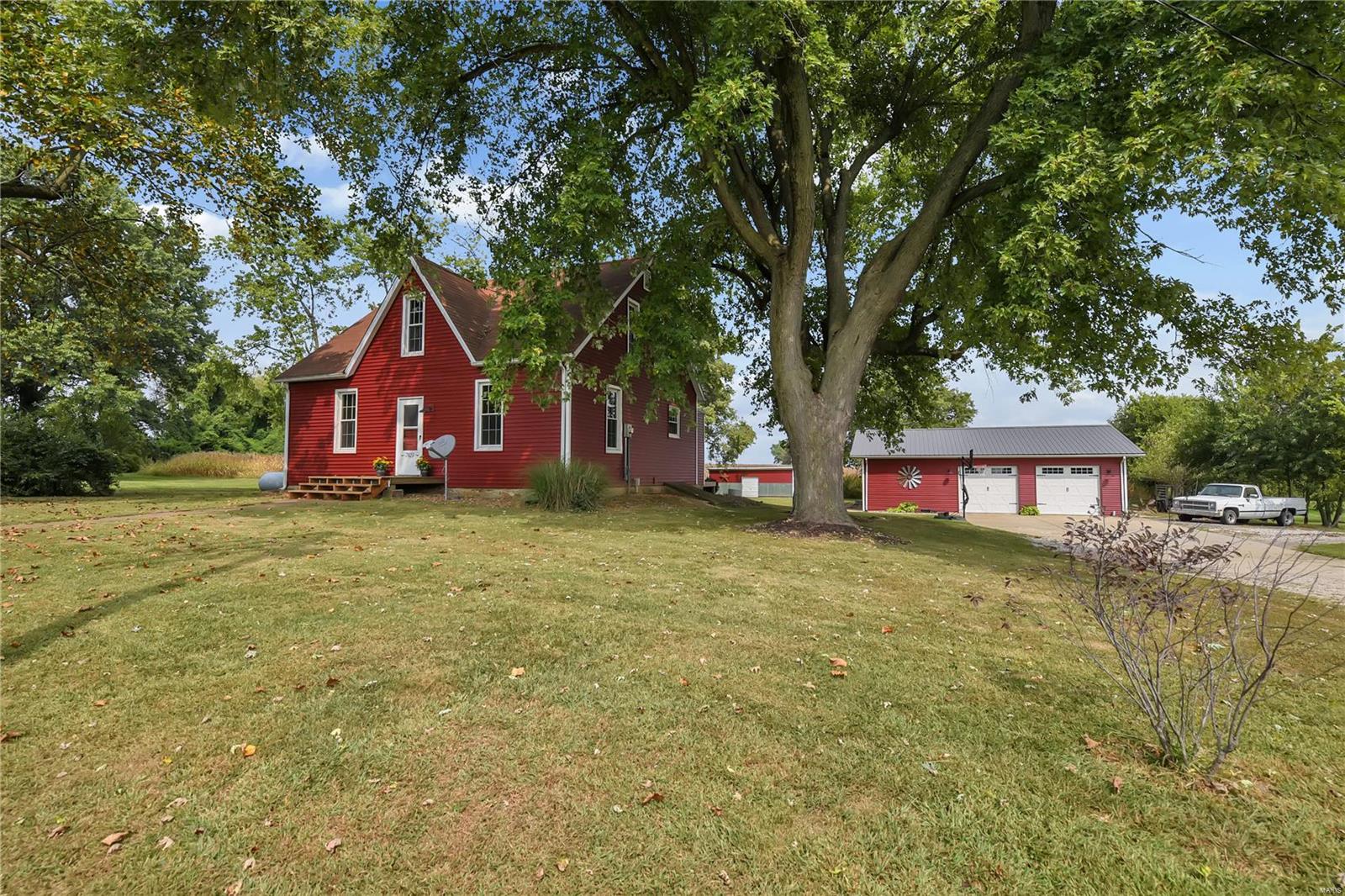 7823 Zenk Road Troy, IL 62294 - Photo 13 of 20