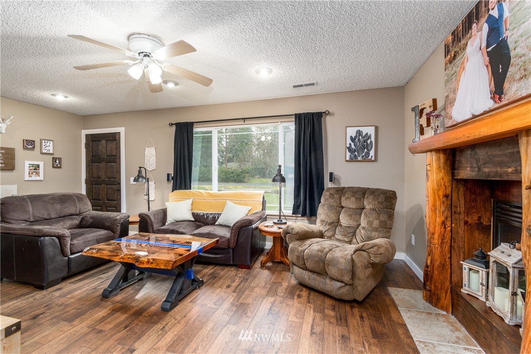 207 Chapman Road Castle Rock, WA 98611 - Photo 7 of 30 Gallery Image 7