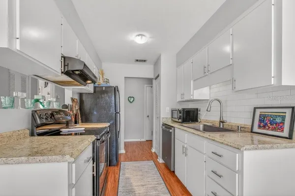 $190,000 | 2715 Northwest 104th Court, Unit 4, Gainesville, FL 32606