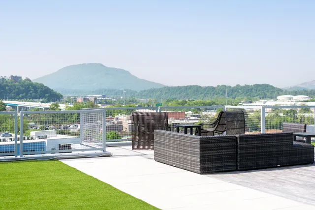 $479,000 | 411 Fairpoint Street, Unit 208, Chattanooga, TN 37405