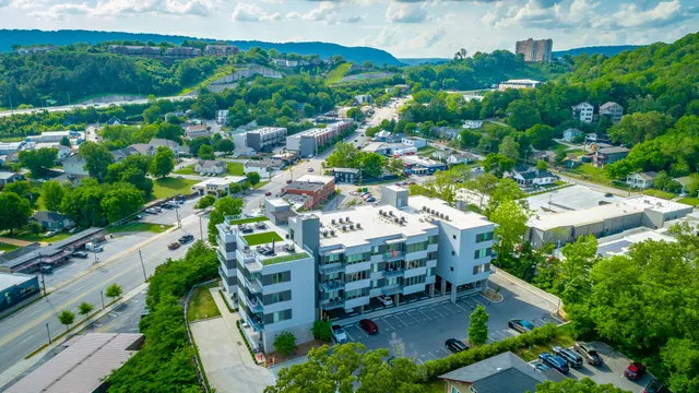 $479,000 | 411 Fairpoint Street, Unit 208, Chattanooga, TN 37405