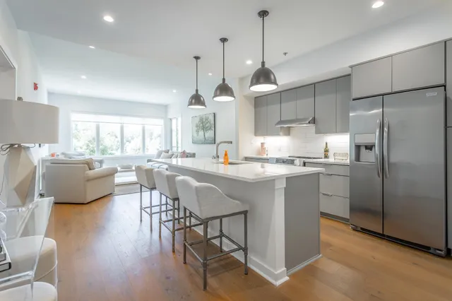 $479,000 | 411 Fairpoint Street, Unit 208, Chattanooga, TN 37405