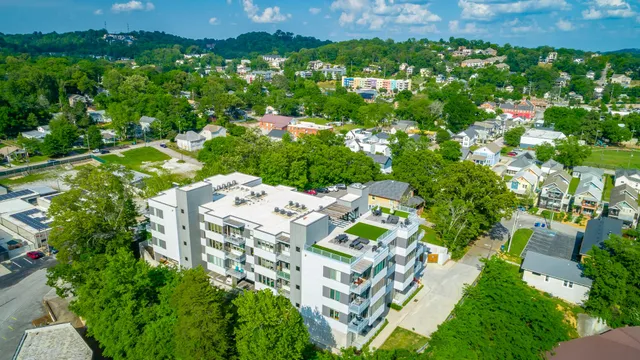 $479,000 | 411 Fairpoint Street, Unit 208, Chattanooga, TN 37405