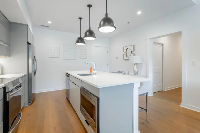 $479,000 | 411 Fairpoint Street, Unit 208, Chattanooga, TN 37405