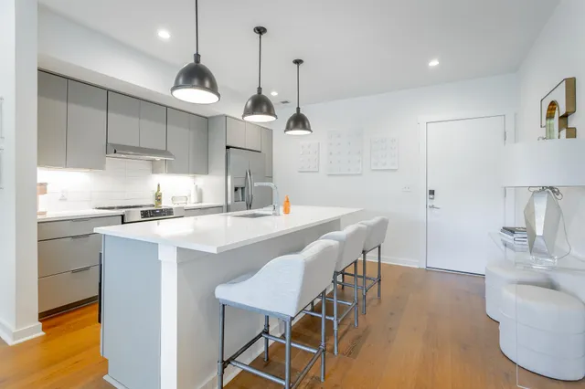 $479,000 | 411 Fairpoint Street, Unit 208, Chattanooga, TN 37405