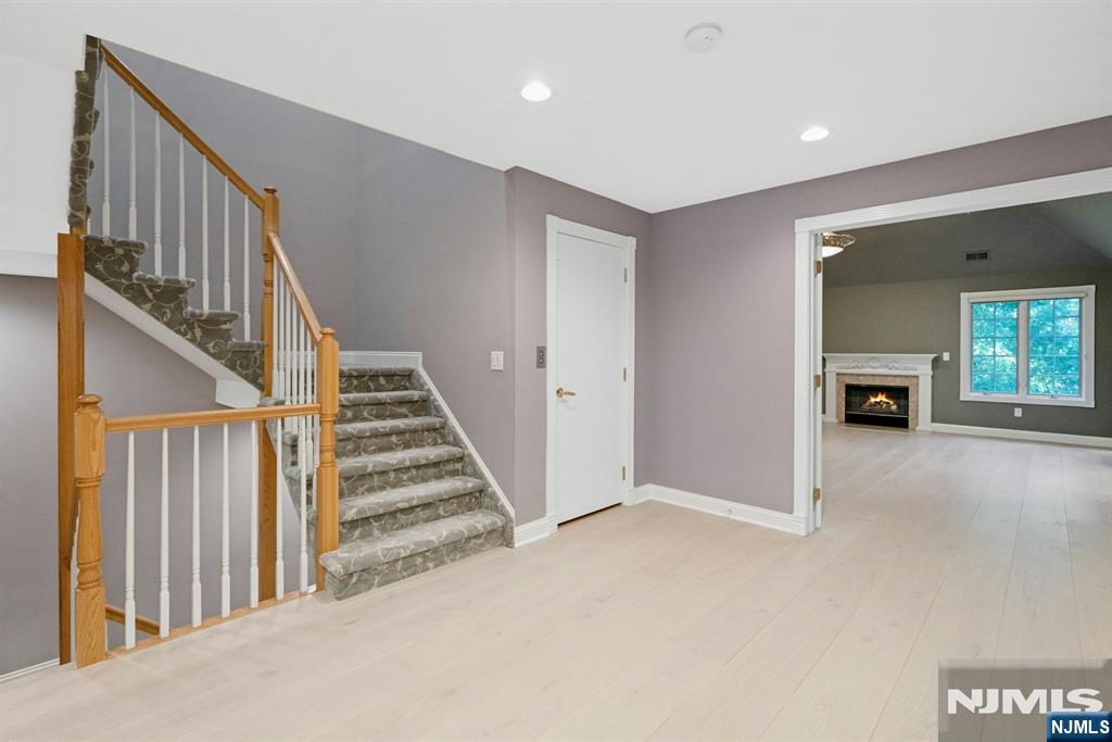 205 Bearwoods Road Park Ridge, NJ 07656 - Photo 11 of 40 Gallery Image 11