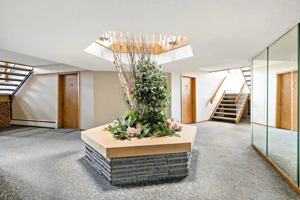 $265,000 | 5410 3 Points Boulevard, Unit 411, Mound, MN 55364