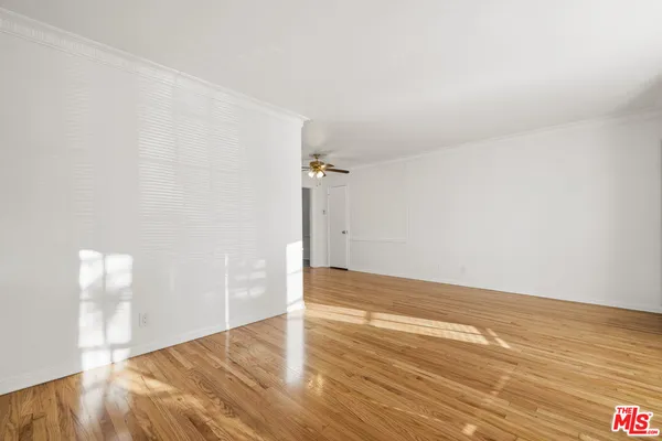 $2,400 | 5324 Vantage Avenue, Unit 2, Valley Village, CA 91607