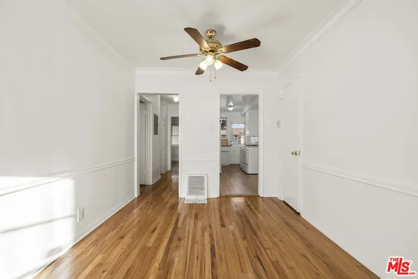 $2,400 | 5324 Vantage Avenue, Unit 2, Valley Village, CA 91607