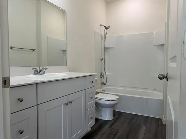 $1,850 | 684 Crestridge Drive, Lavon, TX 75166