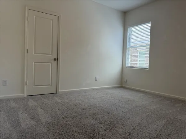 $1,850 | 684 Crestridge Drive, Lavon, TX 75166