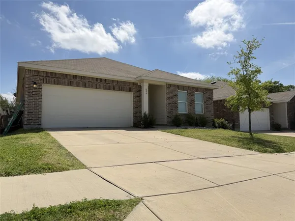 $1,850 | 684 Crestridge Drive, Lavon, TX 75166