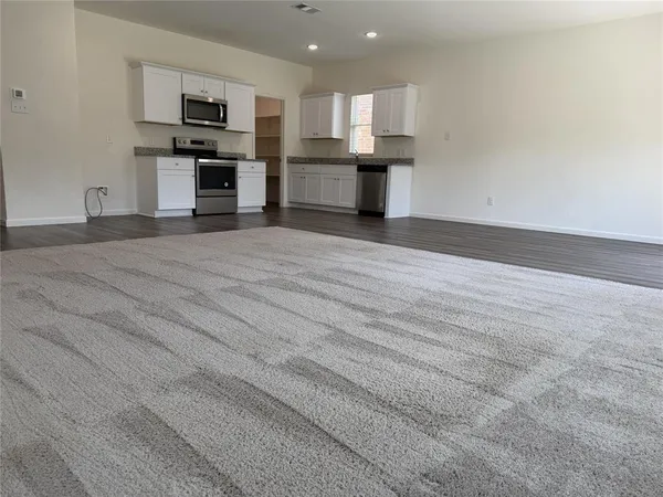 $1,850 | 684 Crestridge Drive, Lavon, TX 75166