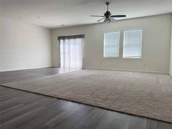 $1,850 | 684 Crestridge Drive, Lavon, TX 75166