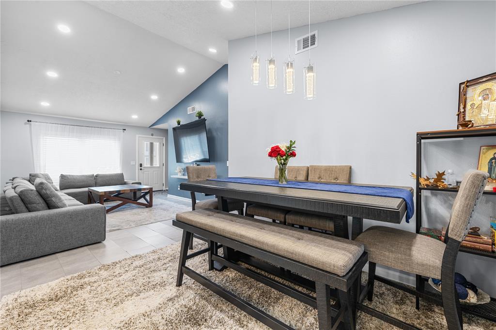 12181 74th Street Largo, FL 33773 - Photo 11 of 41