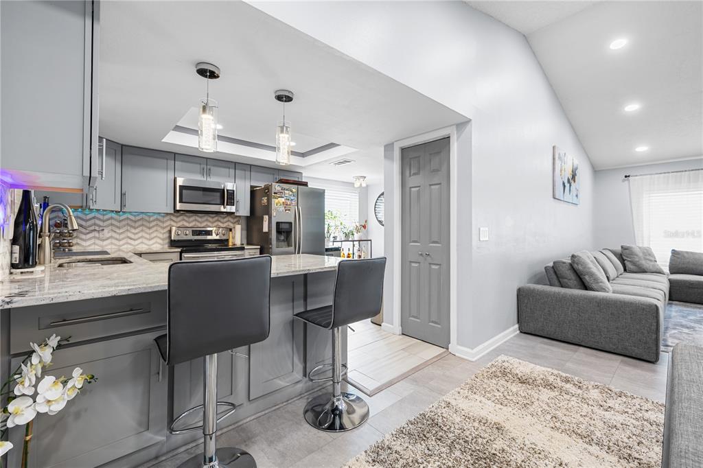 12181 74th Street Largo, FL 33773 - Photo 13 of 41