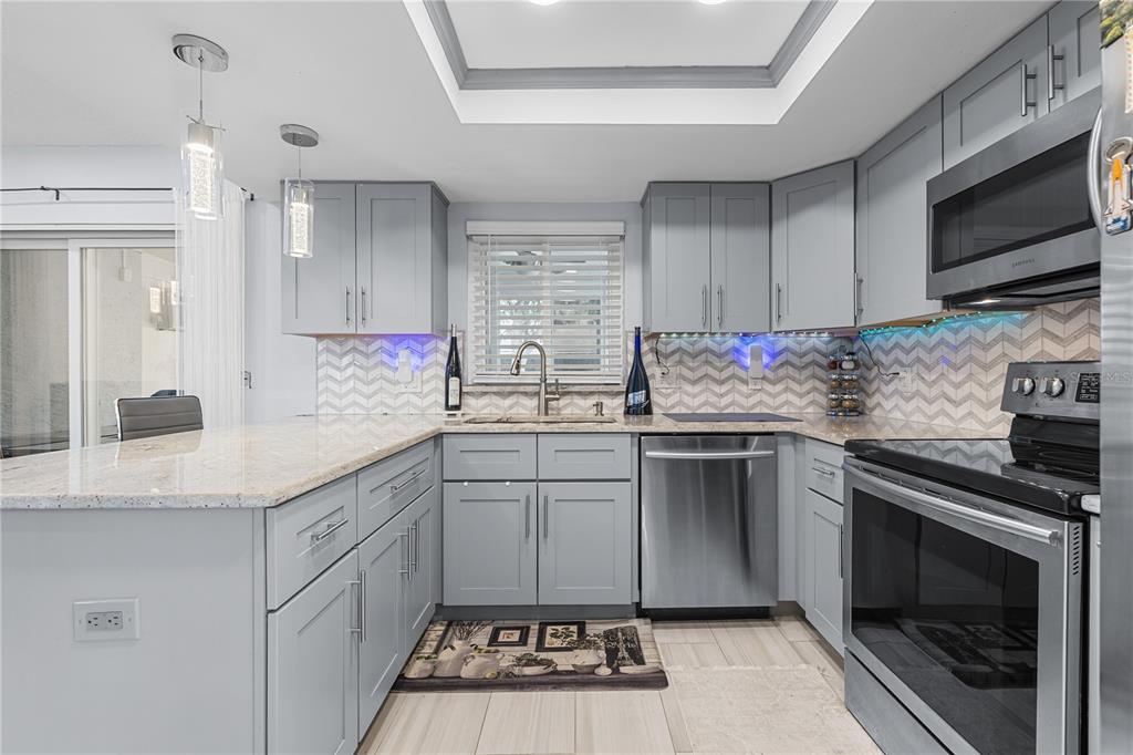 12181 74th Street Largo, FL 33773 - Photo 15 of 41