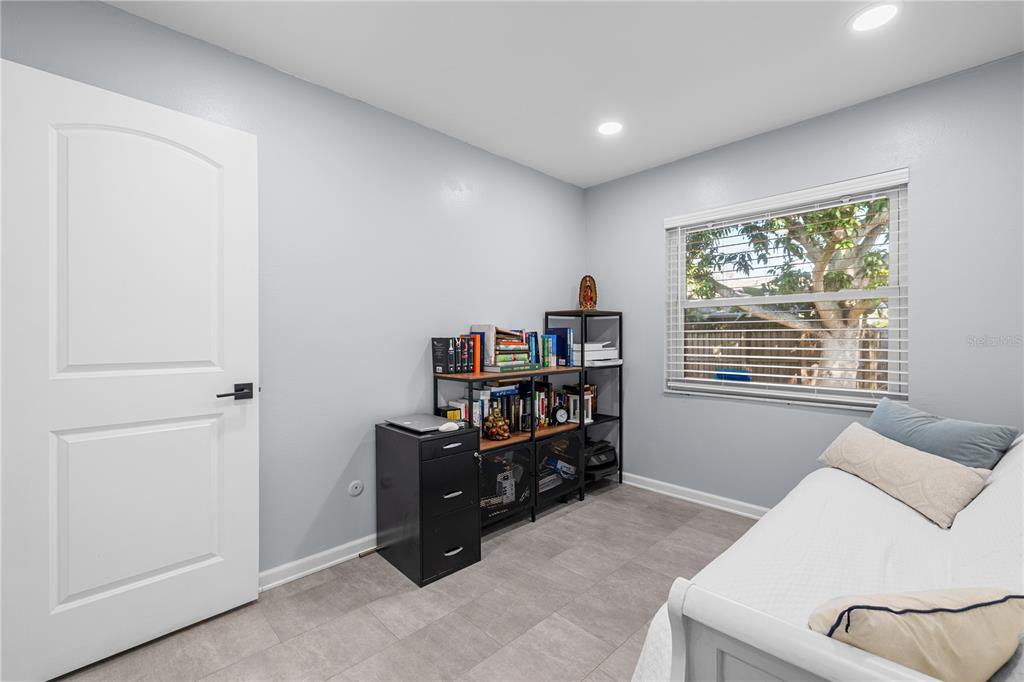 12181 74th Street Largo, FL 33773 - Photo 28 of 41