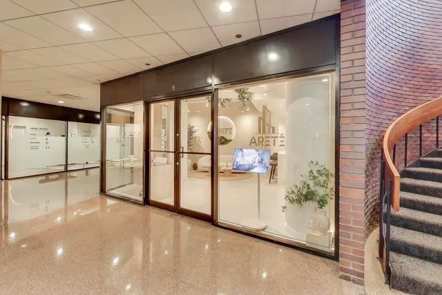 $1,500,000 | 155 North Harbor Drive, Unit 330133023314, Chicago, IL 60601