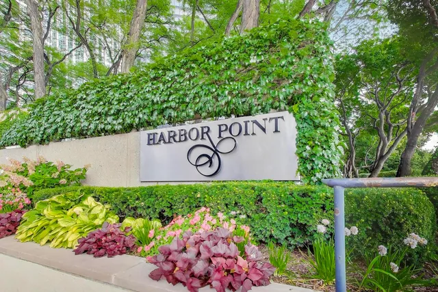 $1,500,000 | 155 North Harbor Drive, Unit 330133023314, Chicago, IL 60601