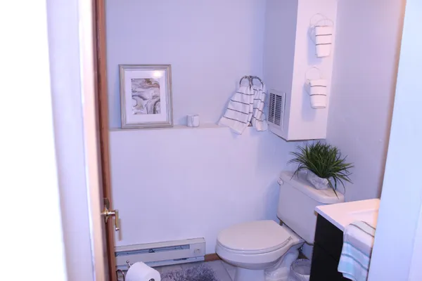 $279,900 | 1206 19th Street North, Moorhead, MN 56560