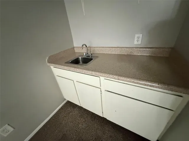 $1,000 | 7152 Fair Oaks Avenue, Unit 2193, Dallas, TX 75231