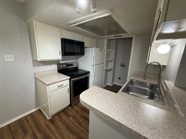 $1,000 | 7152 Fair Oaks Avenue, Unit 2193, Dallas, TX 75231