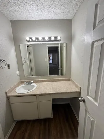 $1,000 | 7152 Fair Oaks Avenue, Unit 2193, Dallas, TX 75231