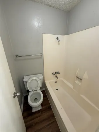 $950 | 7152 Fair Oaks Avenue, Unit 2193, Dallas, TX 75231