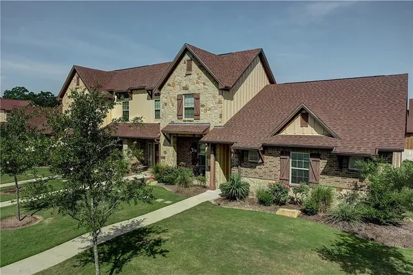 $2,160 | 3208 Cullen Trail, College Station, TX 77845