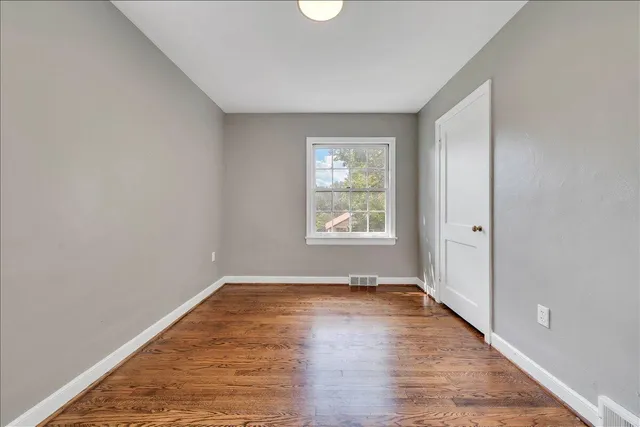 $1,350 | 817 Hanover Avenue Northwest, Roanoke, VA 24016