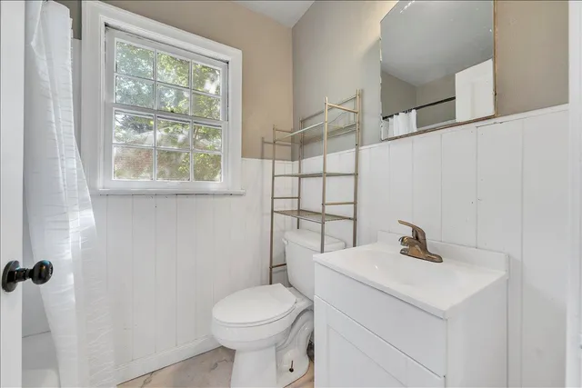 $1,350 | 817 Hanover Avenue Northwest, Roanoke, VA 24016