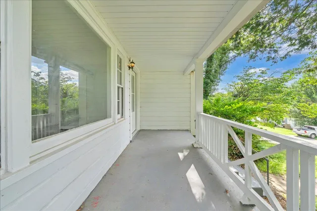 $1,350 | 817 Hanover Avenue Northwest, Roanoke, VA 24016