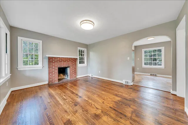 $1,350 | 817 Hanover Avenue Northwest, Roanoke, VA 24016