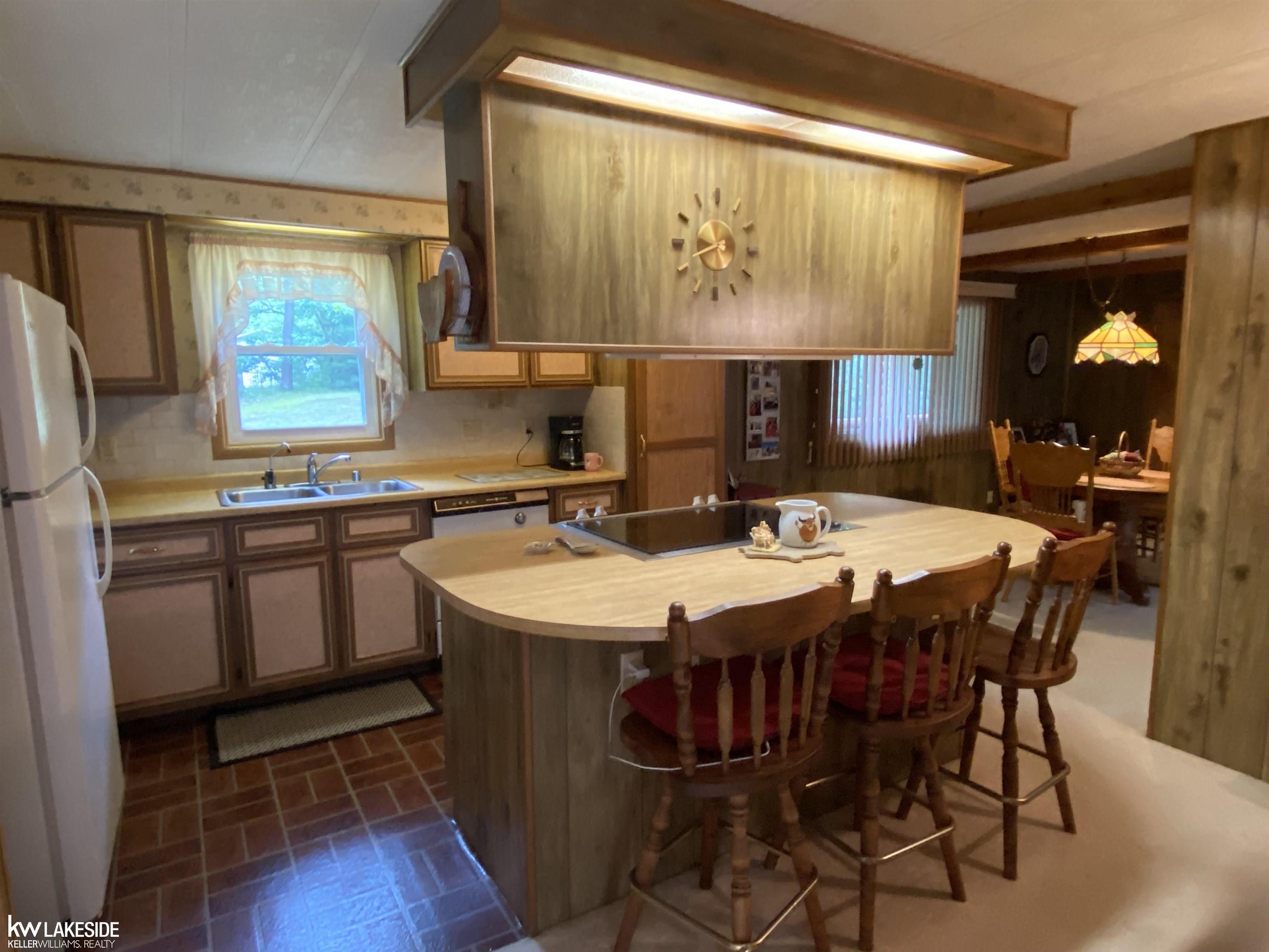 4377 Cochran Road Caseville, MI 48725 - Photo 12 of 30 50213387-8991d452-e9a7-4f2a-920d-1ff1a1fffddc.JPG