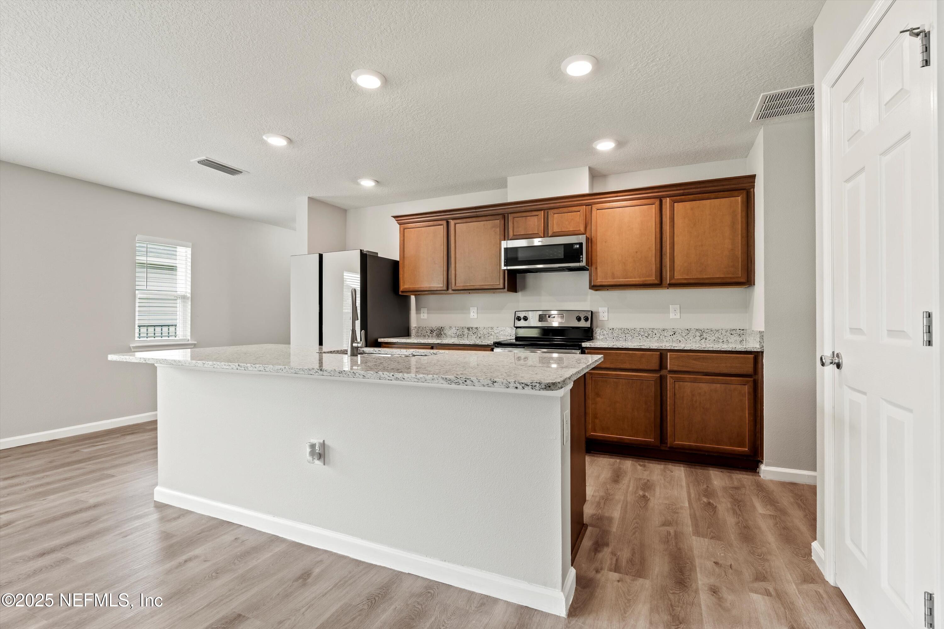 167 Fallen Oak Trail St. Augustine, FL 32095 - Photo 8 of 33 08-Kitchen