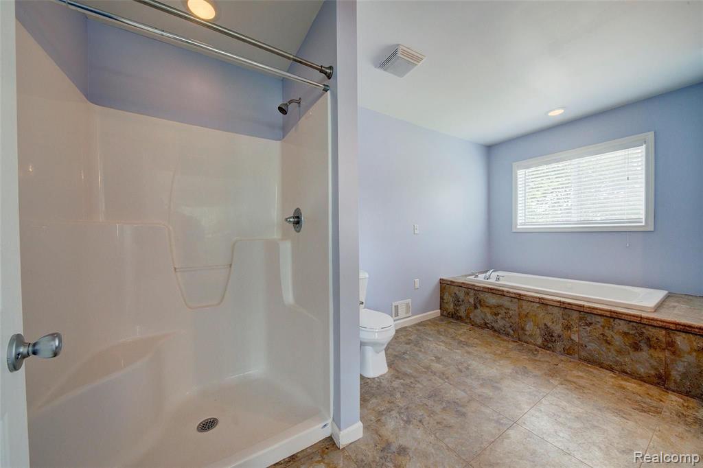 503 East Clinton Street Howell, MI 48843 - Photo 39 of 58