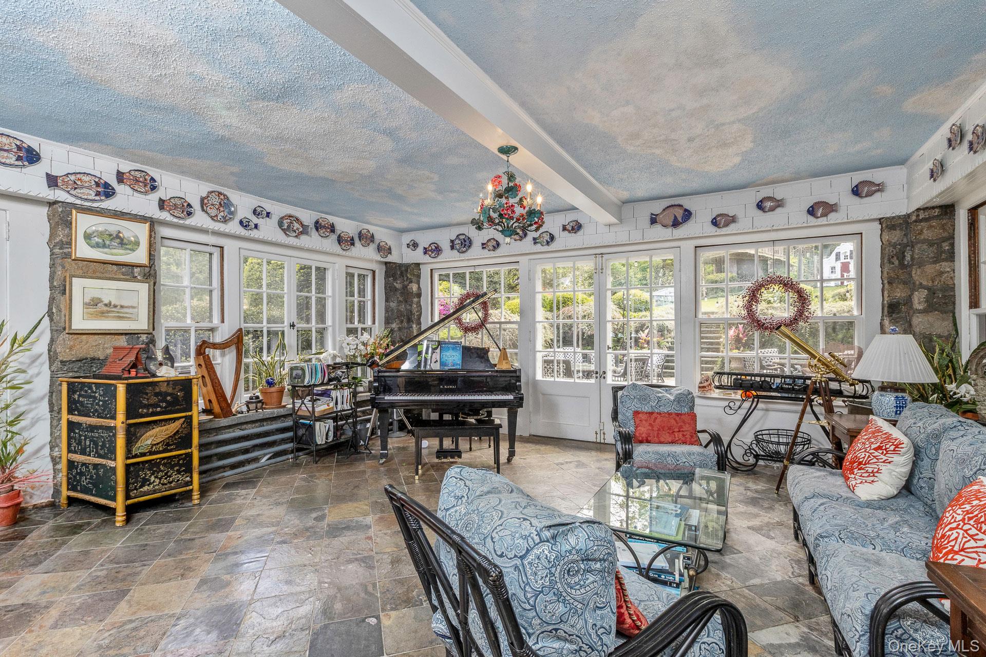 4 Horse Hollow Road Locust Valley, NY 11560 - Photo 11 of 48
