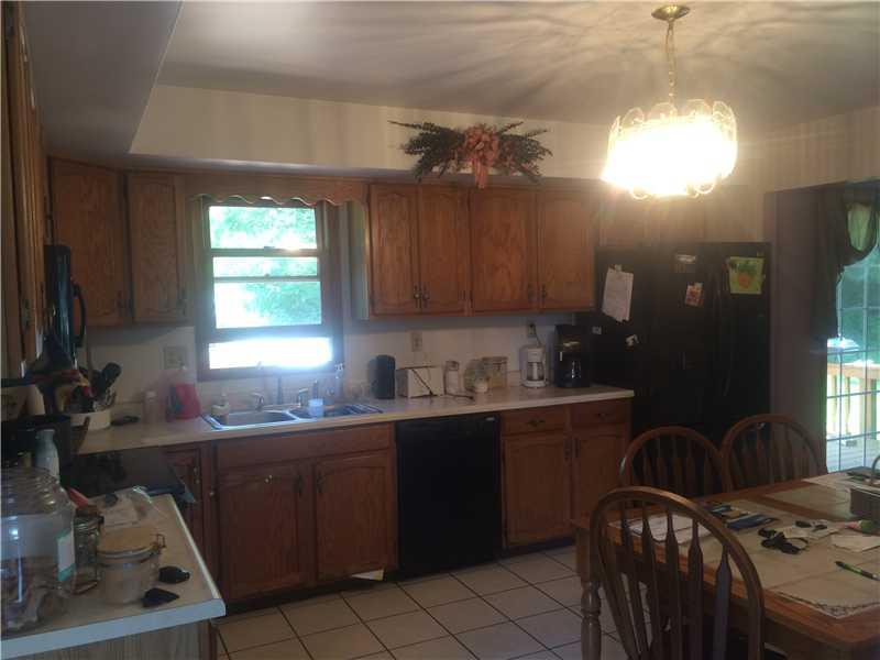 741 Eastbrook Harlansburg Road New Castle, PA 16101 - Photo 4 of 13 Kitchen.