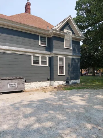 $275,000 | 915 1st Drive Northwest, Austin, MN 55912