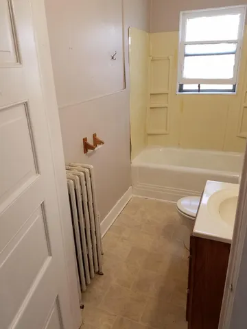 $275,000 | 915 1st Drive Northwest, Austin, MN 55912