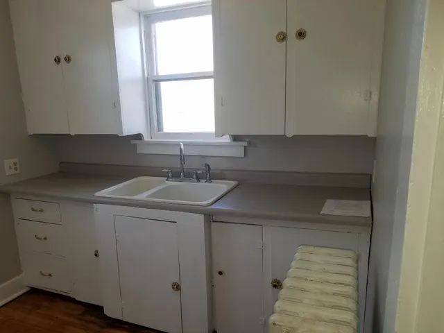 $275,000 | 915 1st Drive Northwest, Austin, MN 55912