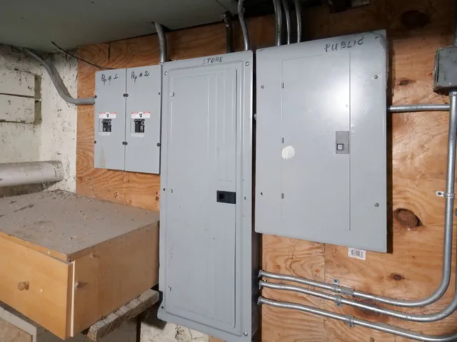 $1,295,000 | 3256 North Elston Avenue, Chicago, IL 60618