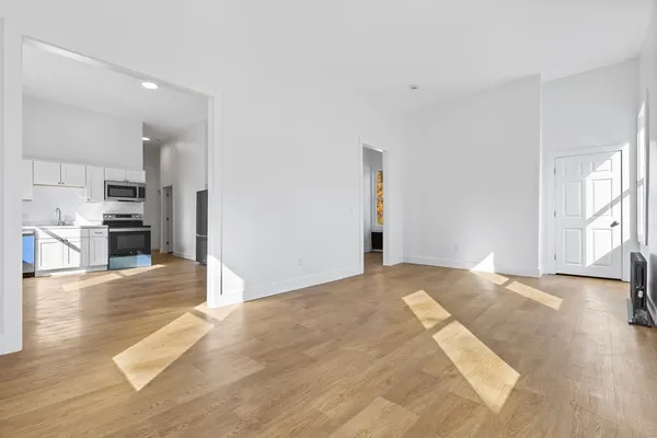 $1,050,000 | 114 Haverhill Street, North Reading, MA 01864