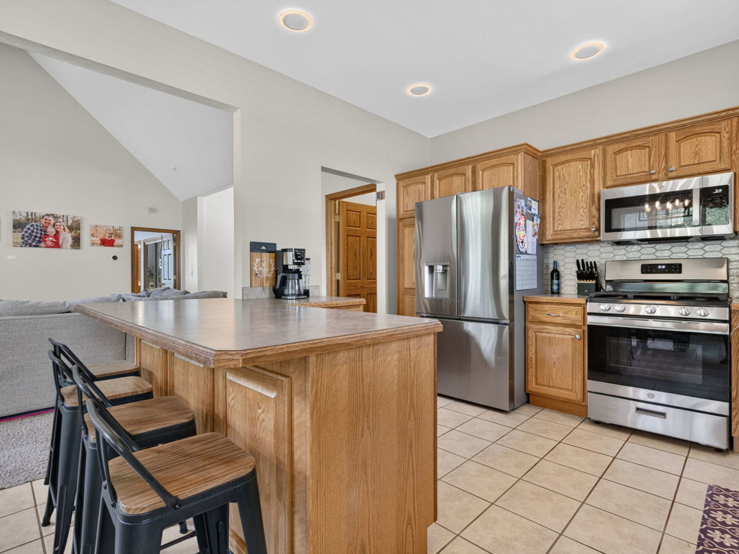 878 West Kennedy Road Braidwood, IL 60408 - Photo 13 of 34