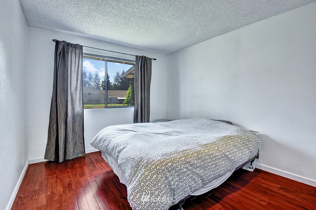 2405 Southeast 21st Street Renton, WA 98055 - Photo 10 of 22 Gallery Image 10
