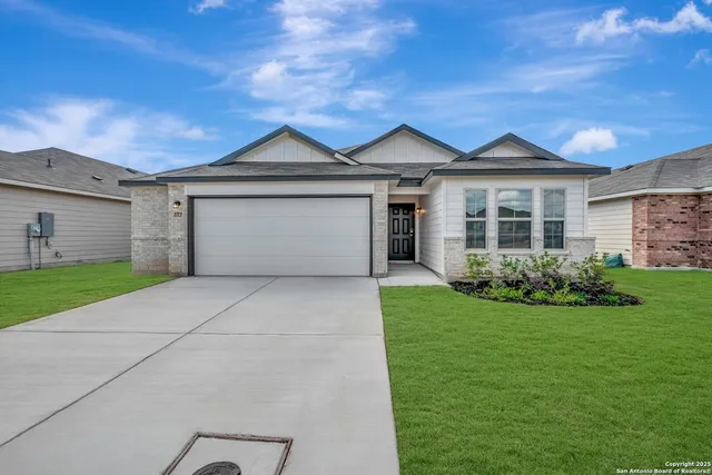 $284,990 | 1113 Limestone Ridge, Seguin, TX 78155